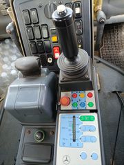 Καταστροφείς Χόρτων/Κλαδιών Unimog 2012 U400-thumb-9