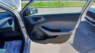 Hyundai i 20 2017 1.2 GO-thumb-16