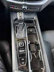 Volvo XC 60 2018 Ελλ.Αντιπ./Service Σφακ/D4 AWD-thumb-44