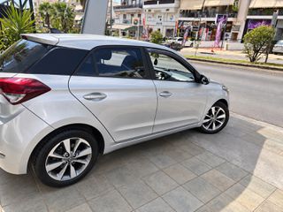 Hyundai i 20 2015 1.1 DIESEL EURO 6,  το αμάξι έχει κάψει φλάντζα-thumb-4