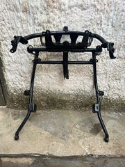 Βάση εμπρός μάσκας Kawasaki Z 750 s