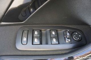 Peugeot 208 2018 Allure, Automatic, Navi, Clima-thumb-17