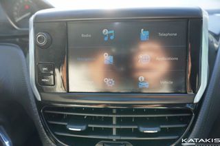 Peugeot 208 2018 Allure, Automatic, Navi, Clima-thumb-26
