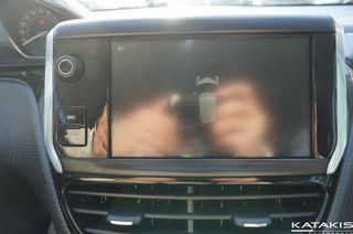 Peugeot 208 2018 Allure, Automatic, Navi, Clima-thumb-29
