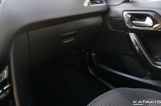 Peugeot 208 2018 Allure, Automatic, Navi, Clima-thumb-33
