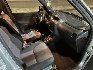 Daihatsu Terios 2004 TERIOS 1.3 4X4 SX-thumb-9