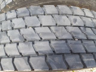 215/75/17.5     KUMHO KRD50-thumb-2