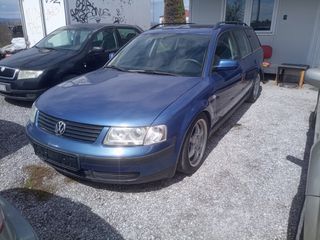 Volkswagen Passat Variant 2000-thumb-1