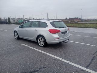 Opel Astra 2013 SPORT TOURER-thumb-8