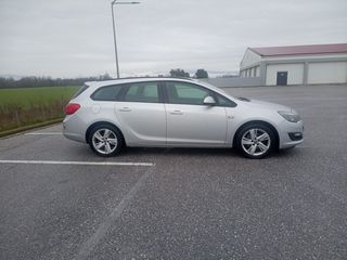 Opel Astra 2013 SPORT TOURER-thumb-3