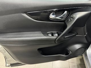 Nissan Qashqai 2017 1.6TD 130PS AUTO TECHNA PANORAMA!-thumb-30