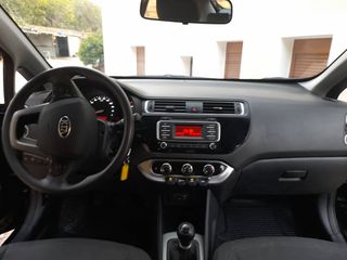 Kia Rio 2016-thumb-4