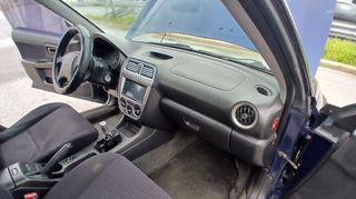 Subaru Impreza 2001-thumb-30