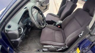 Subaru Impreza 2001-thumb-31