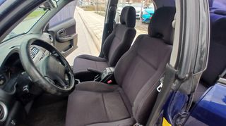 Subaru Impreza 2001-thumb-32