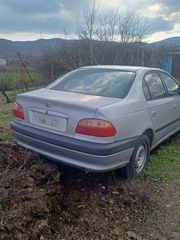 Toyota Avensis 2002