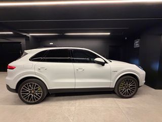 Porsche Cayenne 2019 E-HYBRID Εγγύηση Porsche Approved-thumb-1