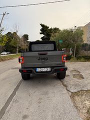 Jeep Gladiator 2022 Sport-thumb-6