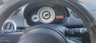 Mazda 2 2008-thumb-8