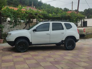 Dacia Duster 2012