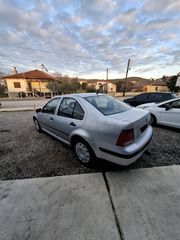 Volkswagen Bora 2001-thumb-3