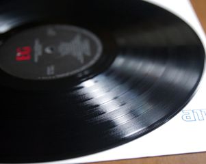BRIAN ENO - ANOTHER GREEN WORLD-thumb-6