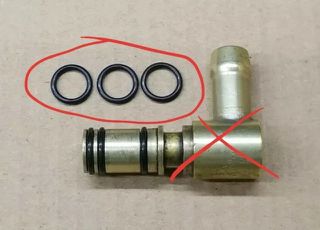 O-rings παροχής βενζίνης για καρμπυρατέρ, ιδανικά για τα μοντέλα KTM 950 Adventure, 950 Adventure S, 950 Supermoto και 950 Super Enduro R, από το 2003 έως το 2006.