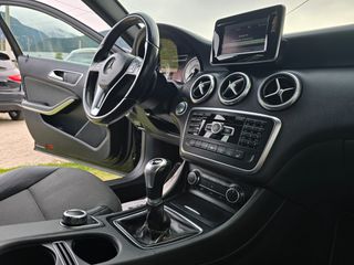 Mercedes-Benz A 180 2015 CDI-thumb-21