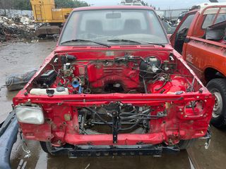 TOYOTA HILUX / VW TARO
