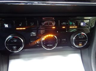 Skoda Superb 2020-thumb-16