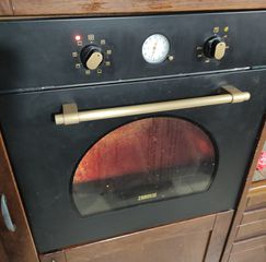 Φουρνος εντοιχιζόμενος Zanussi μαυρος