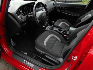Kia Ceed / cee'd 2017 Gt Line Navi Xenon Panorama Led-6 Speed-thumb-18