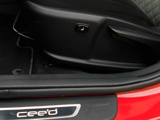 Kia Ceed / cee'd 2017 Gt Line Navi Xenon Panorama Led-6 Speed-thumb-29
