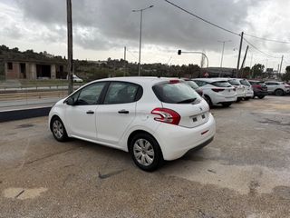 Peugeot 208 2015-thumb-6