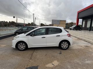 Peugeot 208 2015-thumb-8