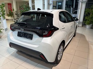 Toyota Yaris 2026 ΕΤΟΙΜΟΠΑΡΑΔΟΤΟ HYBRID ACTIVE ΠΕΡΛΑ-thumb-5
