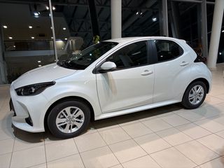 Toyota Yaris 2026 ΕΤΟΙΜΟΠΑΡΑΔΟΤΟ HYBRID ACTIVE ΠΕΡΛΑ-thumb-13