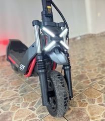 Ηλεκτρικά Πατίνια Segway 2025 Ninebot ZT3 Pro Με εγγύηση 2 χρόνια.