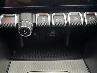 Volkswagen Amarok 2026 Life 2.0 TDI 204 PS 4 MOTION 10 SPD AUTO-thumb-51