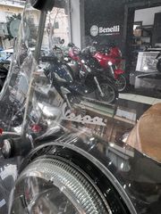 Vespa GTS 250 2017-thumb-12