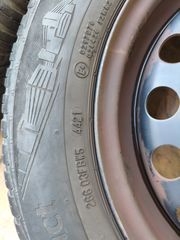 VW UP-thumb-2