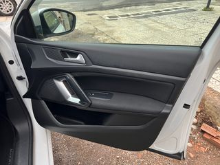 Peugeot 308 2018 1.2 12V PureTech-thumb-6