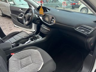 Peugeot 308 2018 1.2 12V PureTech-thumb-7