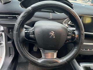 Peugeot 308 2018 1.2 12V PureTech-thumb-14
