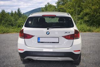 Bmw X1 2015-thumb-3