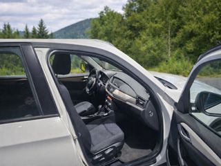 Bmw X1 2015-thumb-6