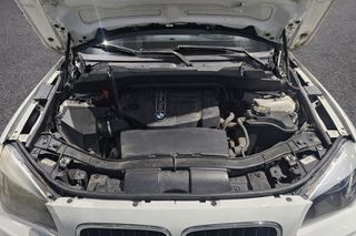 Bmw X1 2015-thumb-8