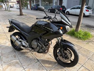 Yamaha TDM 900 2006 TDM900-thumb-2