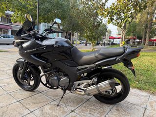 Yamaha TDM 900 2006 TDM900-thumb-1