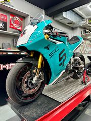 Triumph Daytona 675 2021 765 Moto2